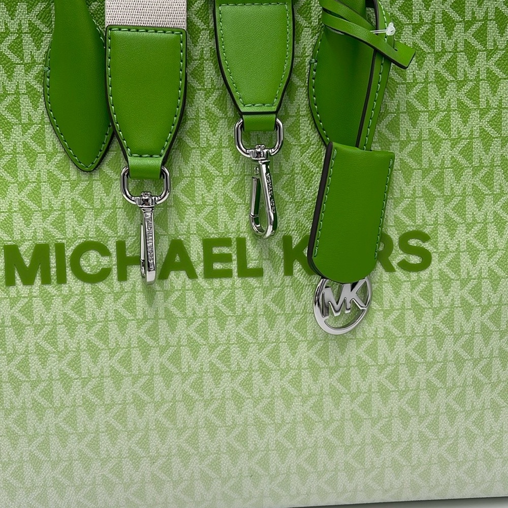 Michael Kors Mirella Medium Ombré Logo Tote Bag
Jungle Green 
NWT - Picture 13 of 16